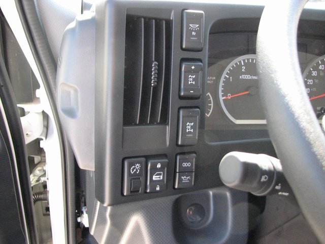 New 2023 Chevrolet Low Cab Forward 5500XD image 24