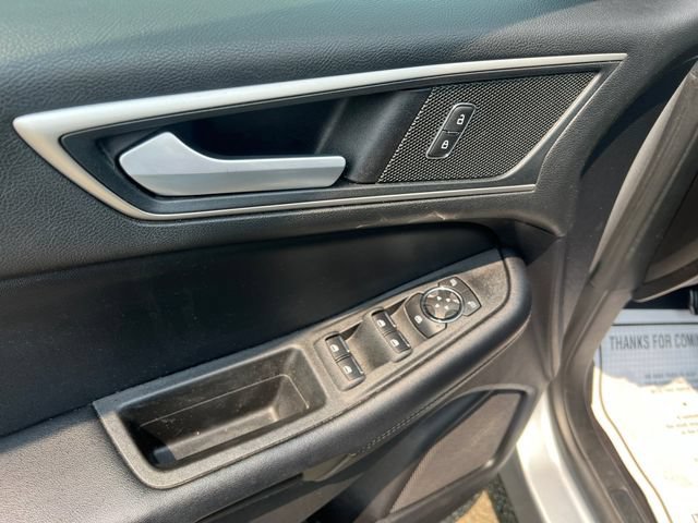 Used 2022 Ford Edge SEL AWD/4WD image 11