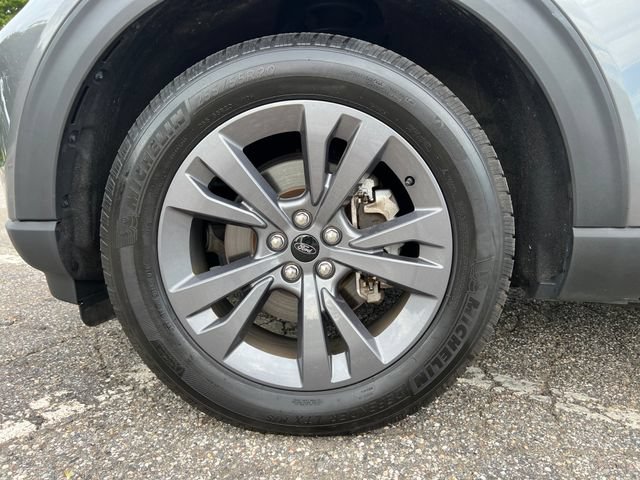 Certified 2023 Ford Explorer XLT w/ Equipment Group 202A AWD/4WD image 16