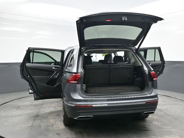 Used 2020 Volkswagen Tiguan SEL w/ 3rd Row Seat Package image 63