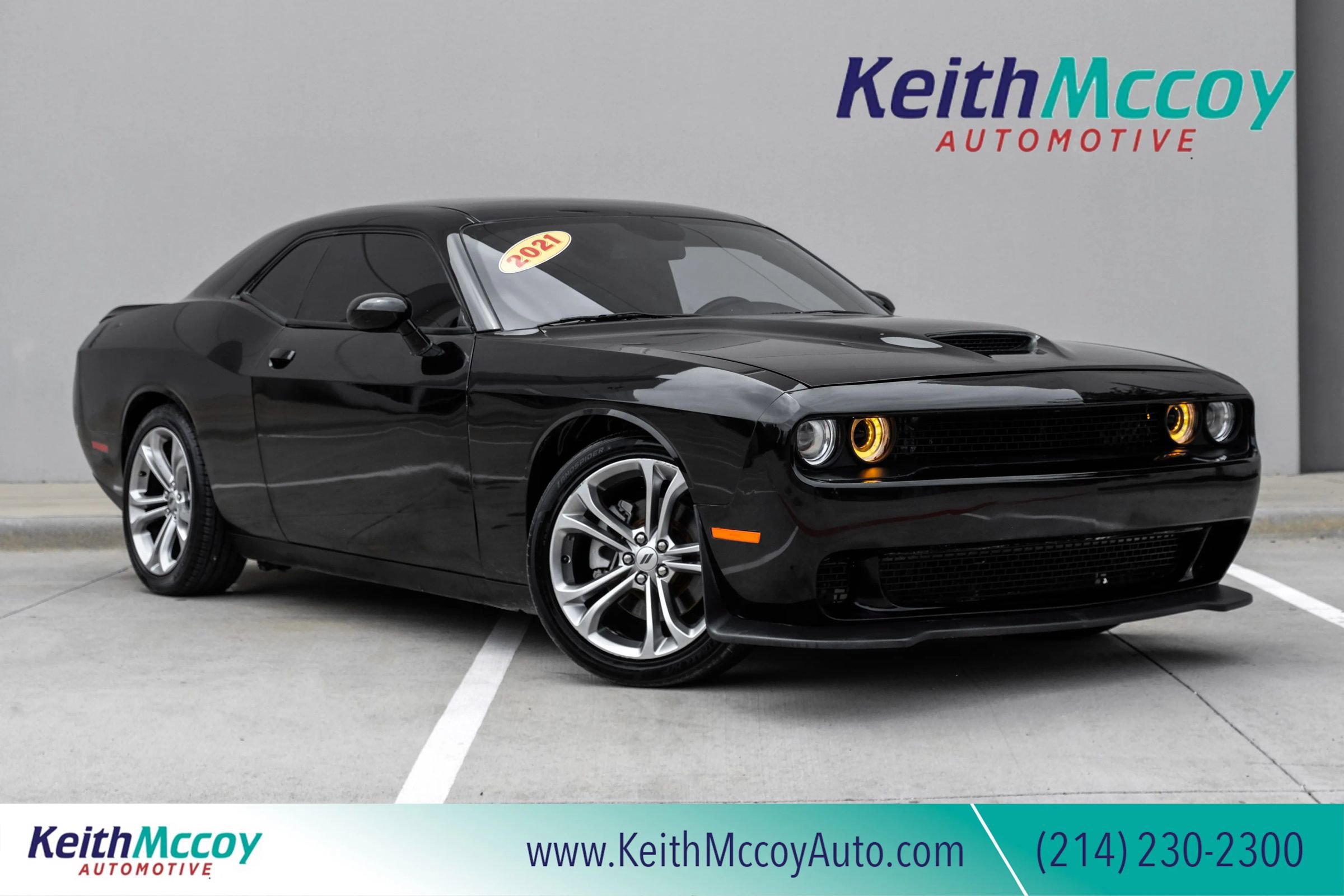 Used 2021 Dodge Challenger R/T RWD image 1