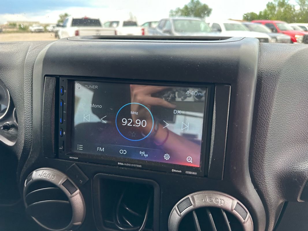 Used 2014 Jeep Wrangler Sport image 17