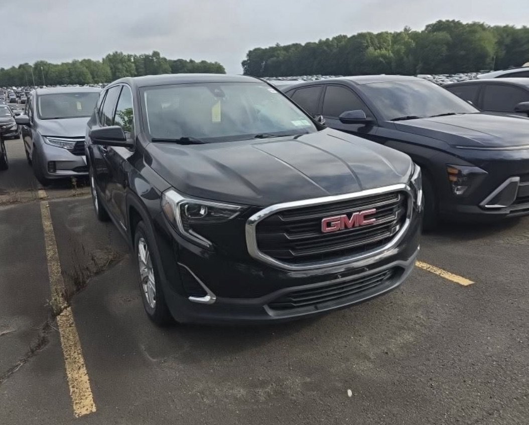 Used 2020 GMC Terrain SLE AWD/4WD image 3