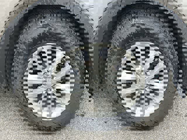 Used 2018 Kia Sorento LX image 5