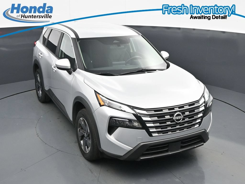 Used 2025 Nissan Rogue SV FWD image 15