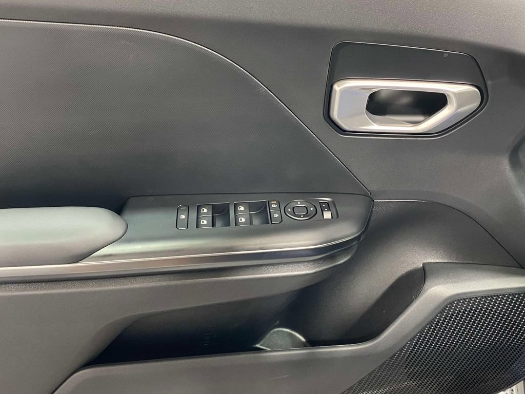 New 2026 Kia K4 FWD image 17