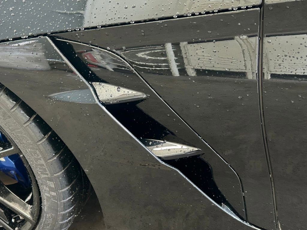 Used 2022 BMW Z4 M40i w/ Premium Package image 33