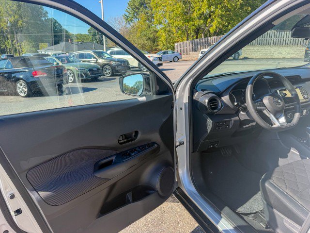 Used 2020 Nissan Kicks S FWD image 14