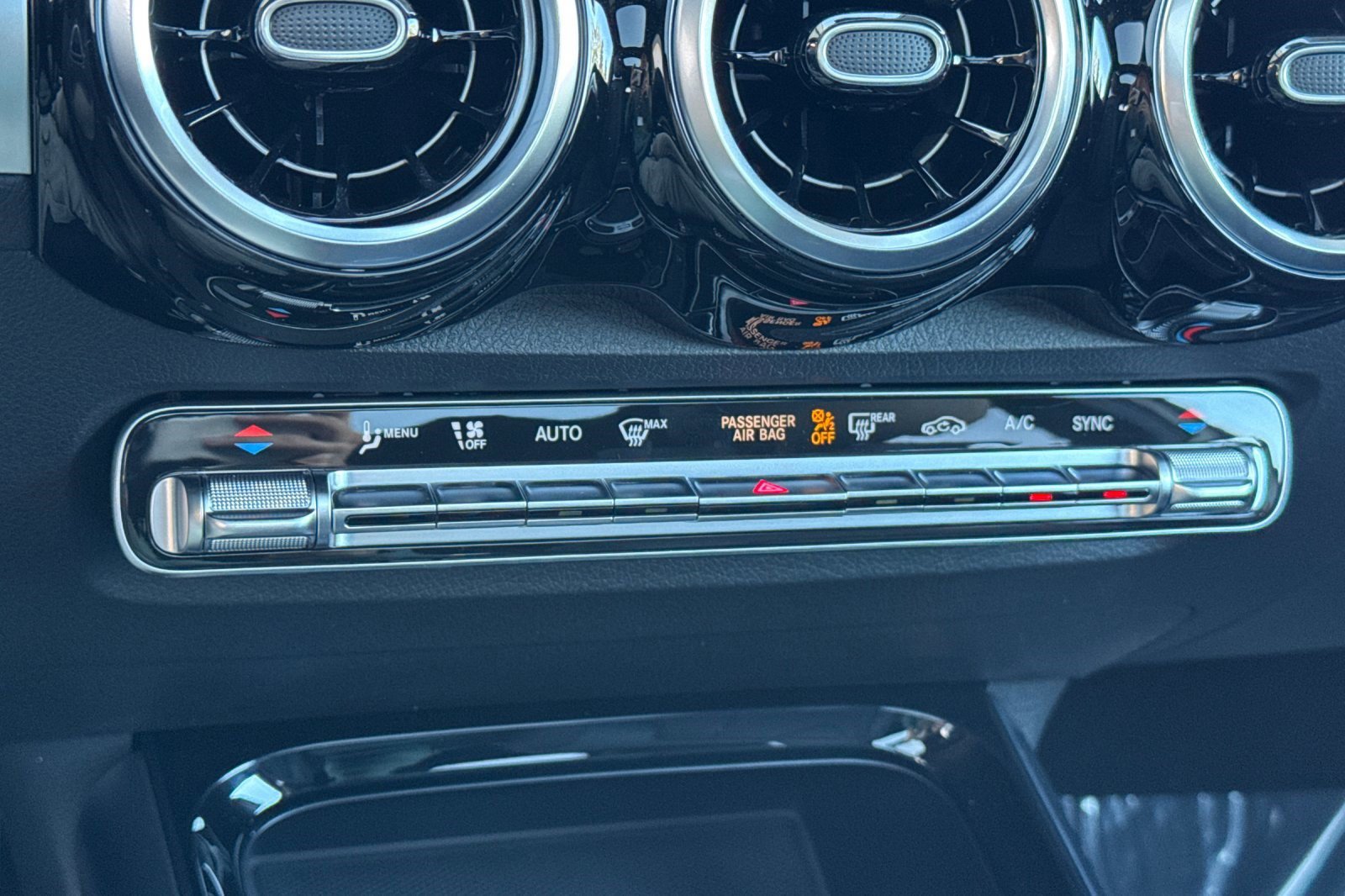 New 2026 Mercedes-Benz GLB 250 image 15