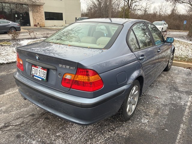 Used 2003 BMW 325xi Sedan image 11