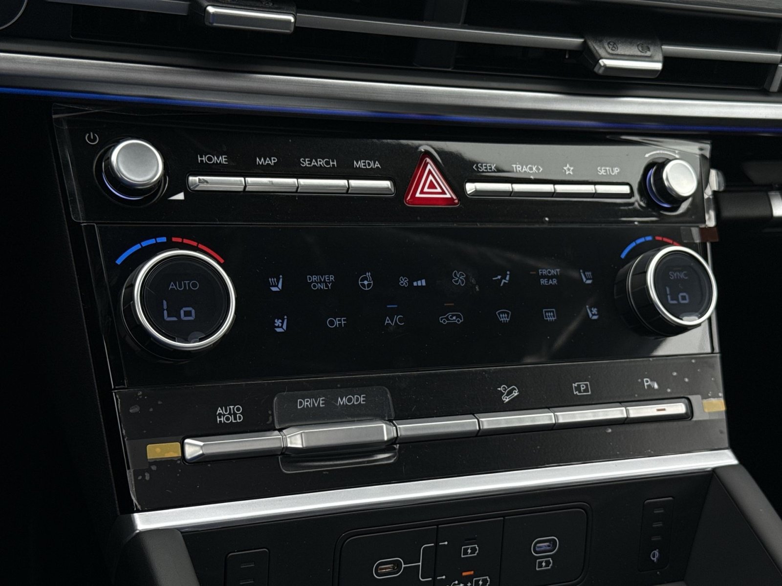 New 2027 Hyundai Santa Fe Limited FWD image 21