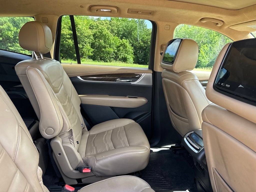 Used 2020 Cadillac XT6 Sport w/ Platinum Package AWD/4WD image 13