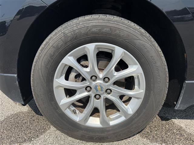 Used 2020 Chevrolet Equinox LS w/ LS Convenience Package image 6