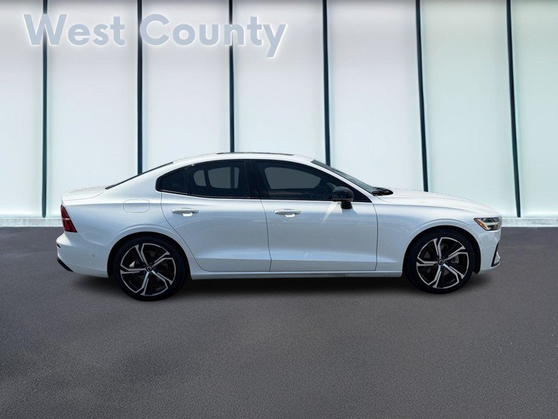Used 2024 Volvo S60 B5 Plus AWD/4WD image 2