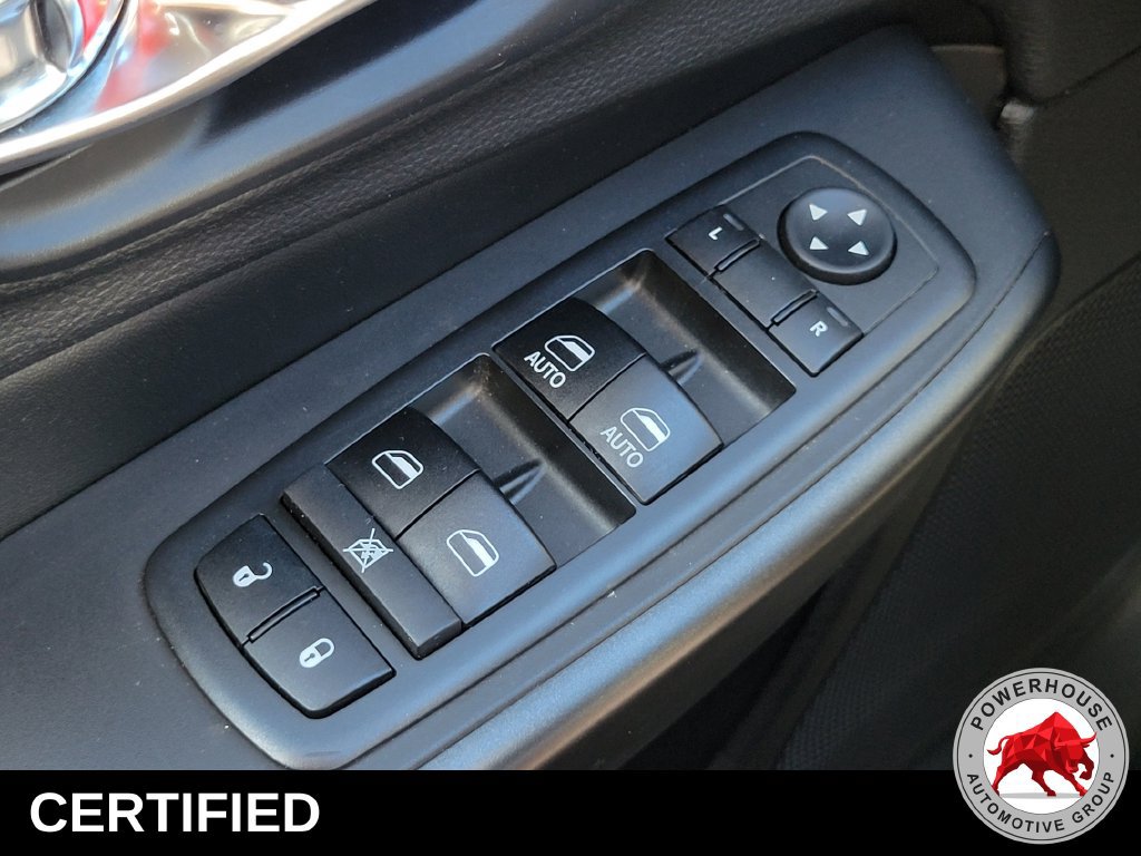 Used 2019 Jeep Cherokee Trailhawk w/ Comfort/Convenience Group AWD/4WD image 28