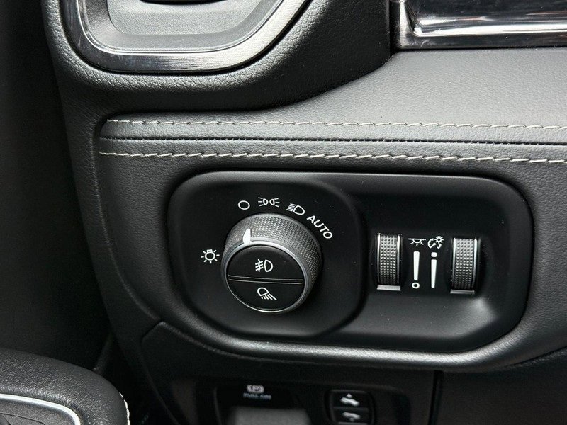 Used 2023 RAM 1500 Limited image 29
