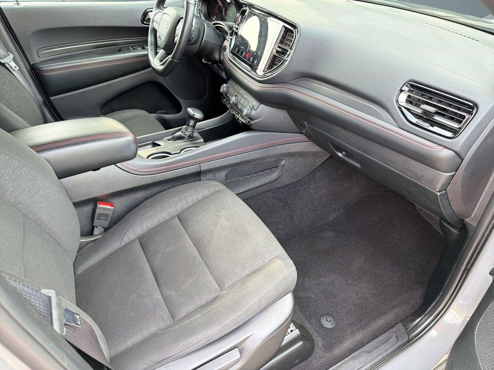Used 2025 Dodge Durango GT AWD/4WD image 31