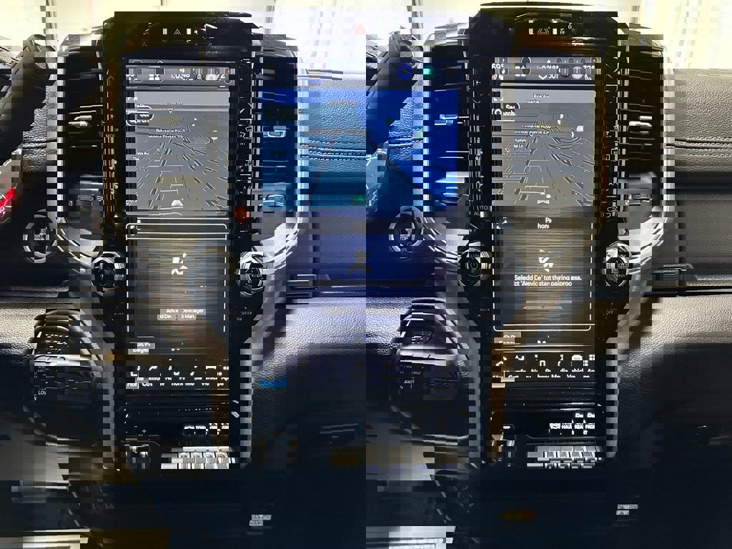 Used 2024 RAM 2500 Laramie image 27