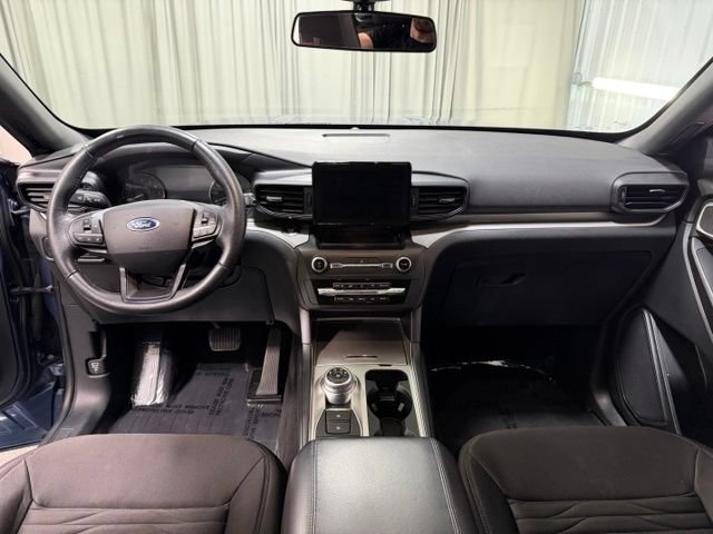 Used 2020 Ford Explorer XLT AWD/4WD image 14