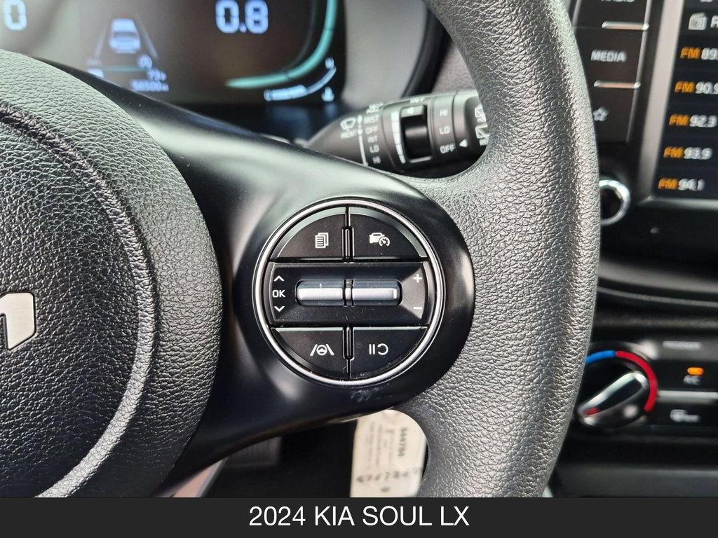 Used 2024 Kia Soul LX w/ Option Group 015 FWD image 18