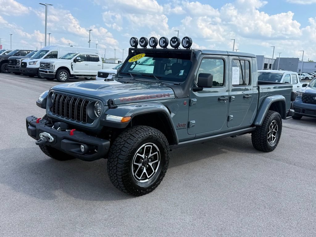 Used 2025 Jeep Gladiator Rubicon AWD/4WD image 36