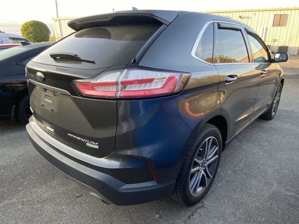 Used 2019 Ford Edge Titanium image 4