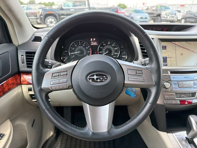 Used 2010 Subaru Outback 2.5i Limited AWD/4WD image 20