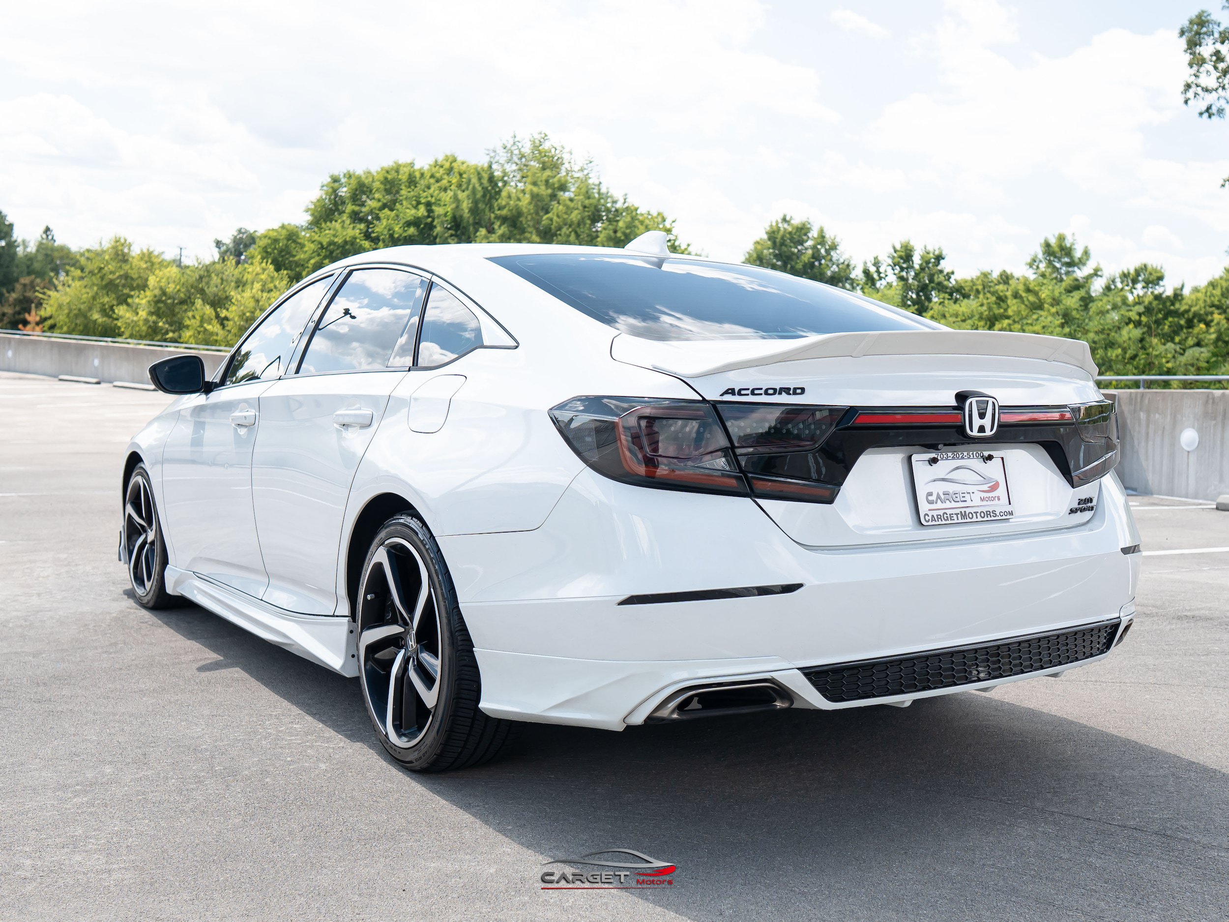 Used 2018 Honda Accord Sport image 5