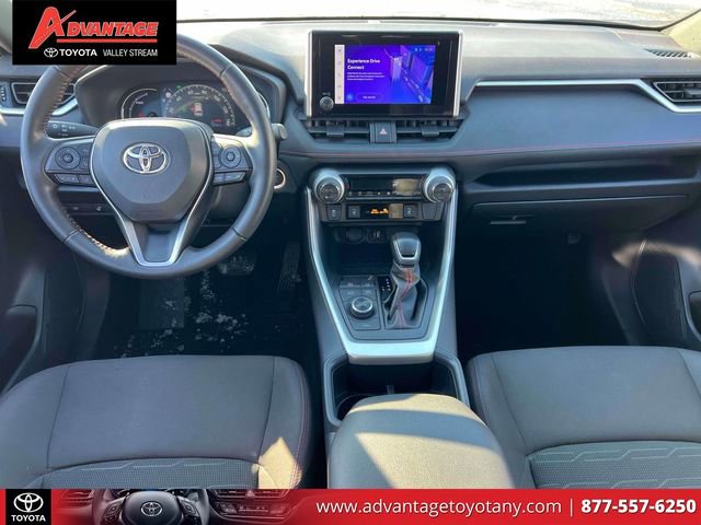 Used 2023 Toyota RAV4 SE w/ Weather & Moonroof Package image 18