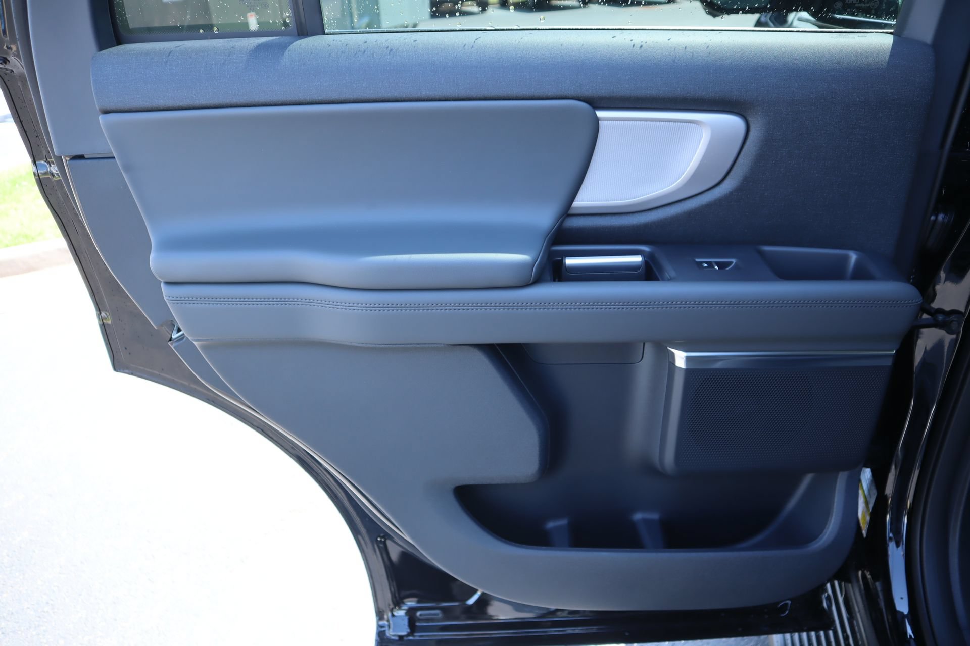 New 2026 Ford Expedition Active AWD/4WD image 18