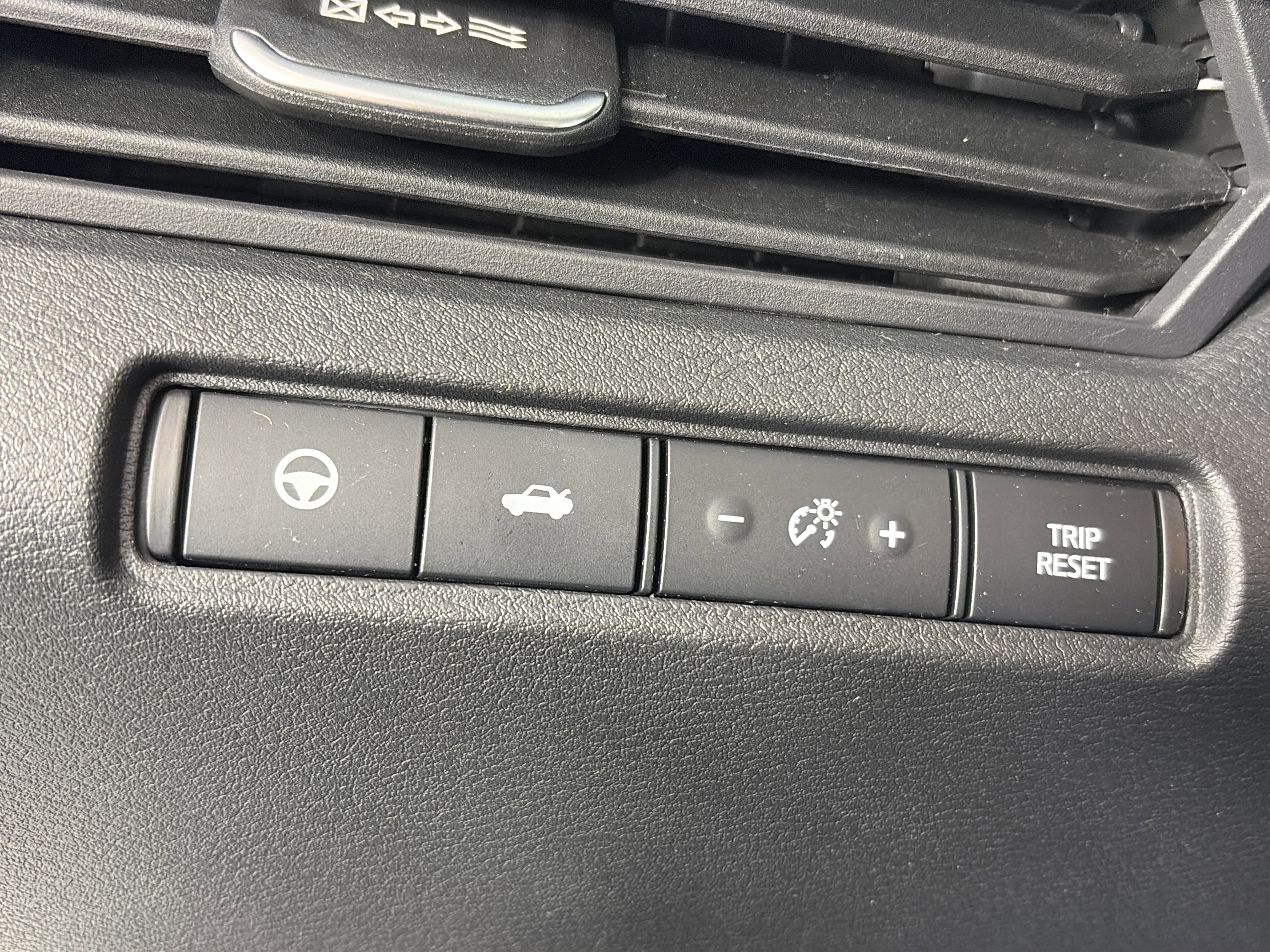 Used 2022 Nissan Altima 2.5 SV w/ SV Premium Package FWD image 30