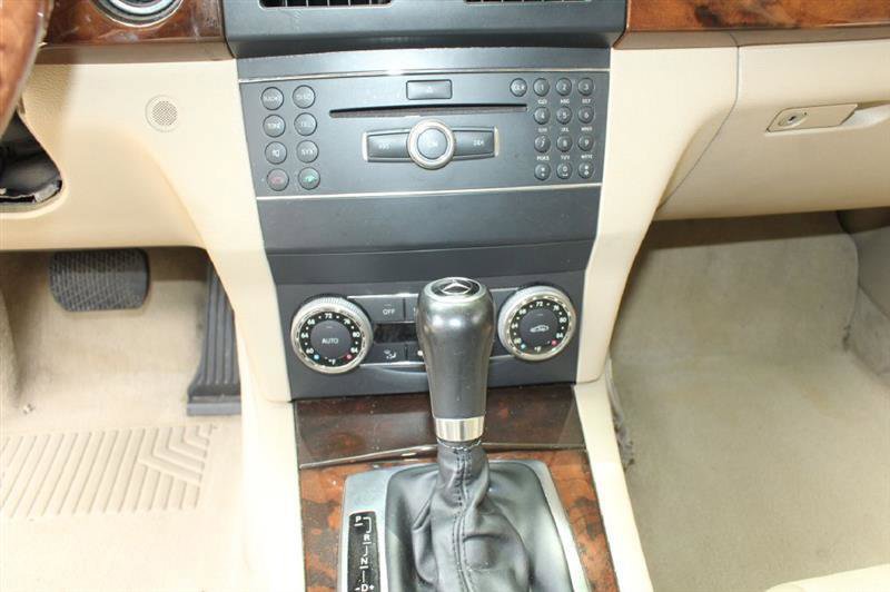 Used 2012 Mercedes-Benz GLK 350 2WD image 19