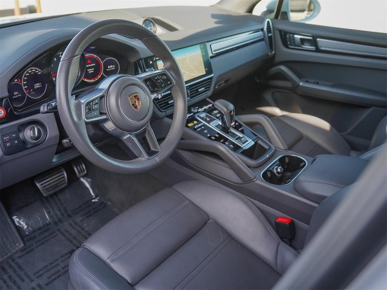 Certified 2023 Porsche Cayenne S Platinum image 4