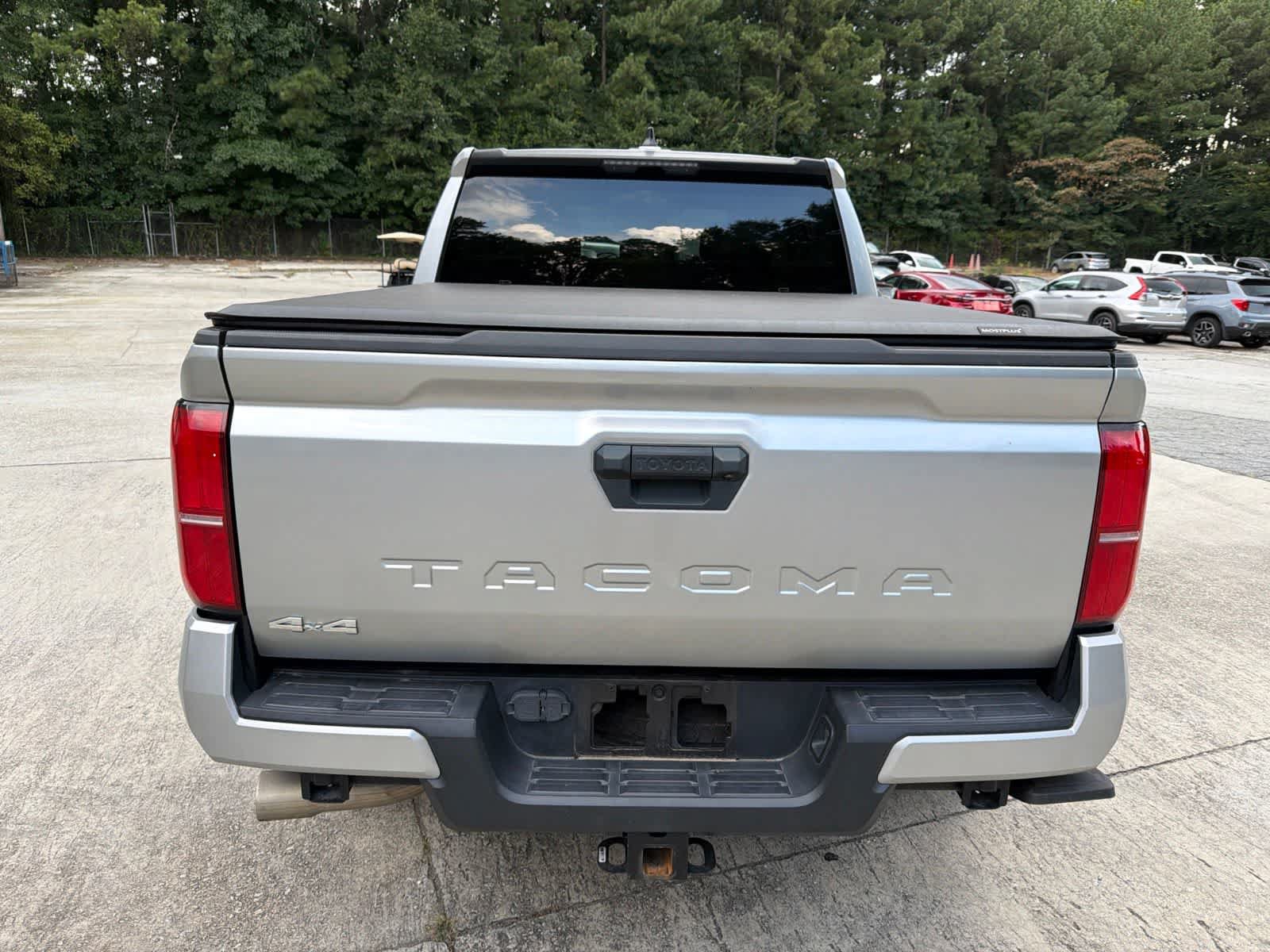 Used 2024 Toyota Tacoma SR5 AWD/4WD image 10