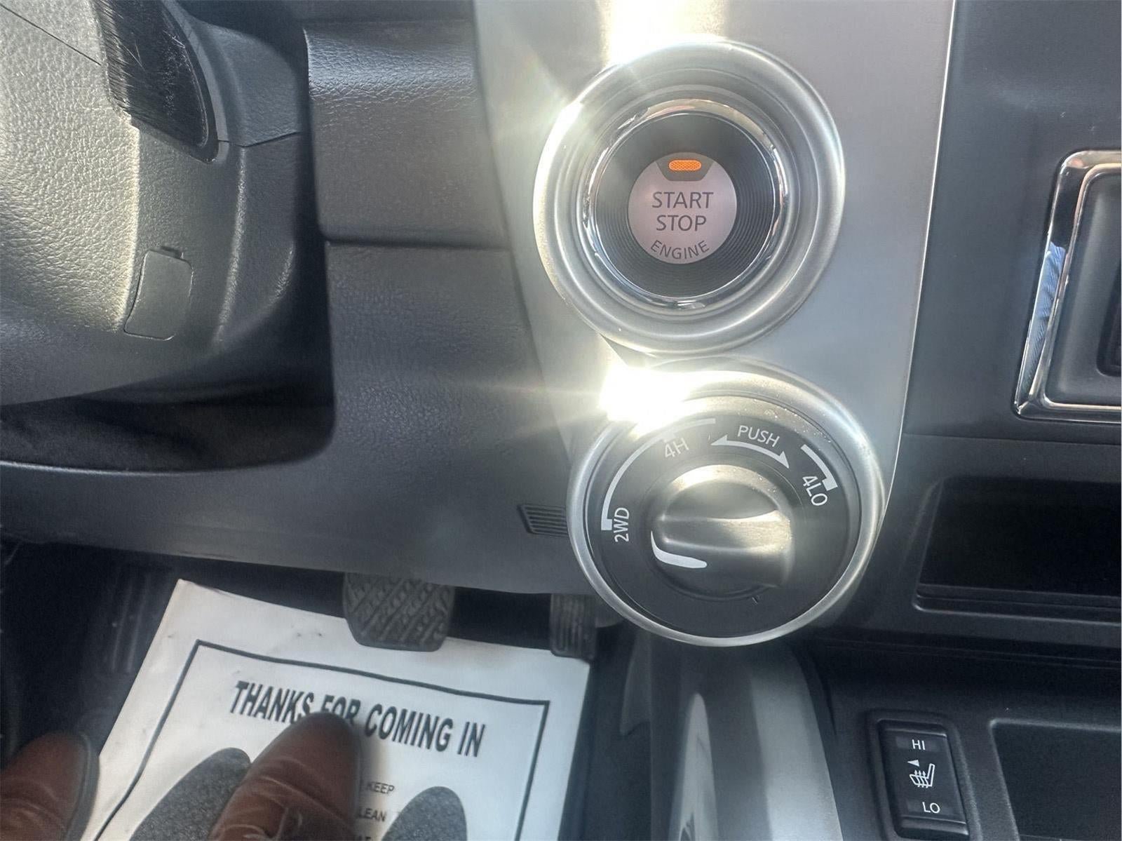 Used 2020 Nissan Titan SV w/ SV Convenience Package AWD/4WD image 25