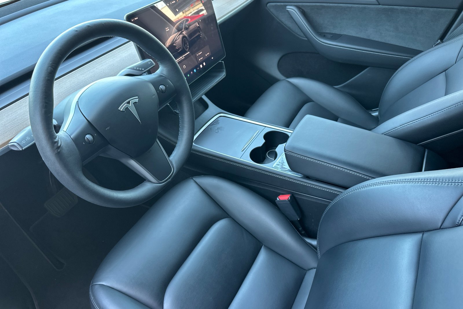 Used 2023 Tesla Model Y Long Range AWD/4WD image 9