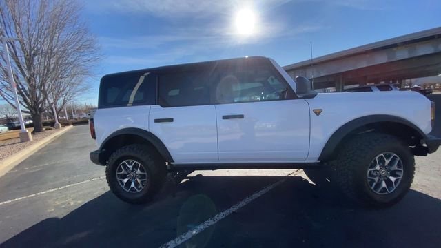 Used 2024 Ford Bronco Badlands image 4