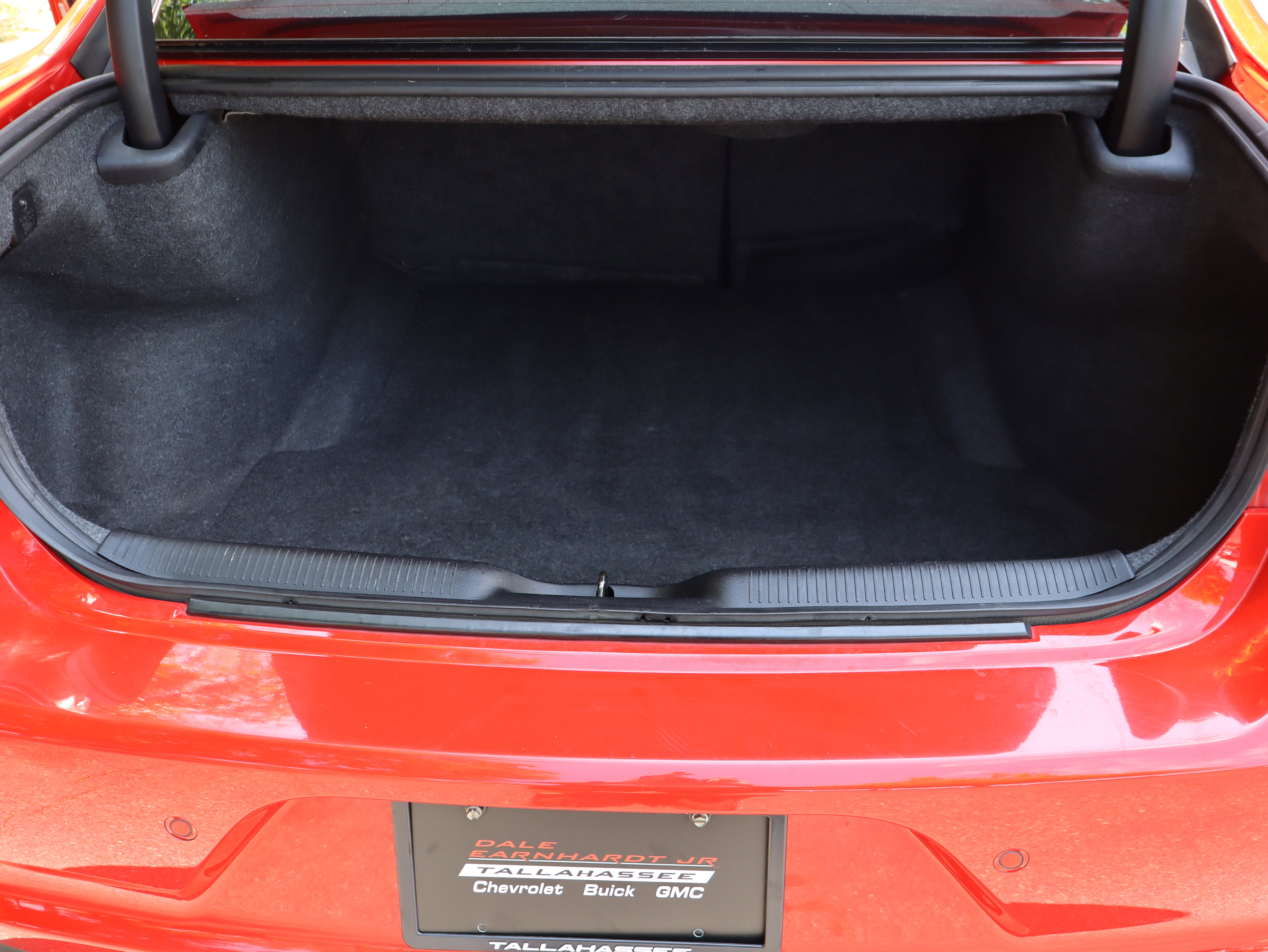 Certified 2026 Cadillac Escalade Platinum Sport w/ LPO, Floor Liner Package AWD/4WD image 91