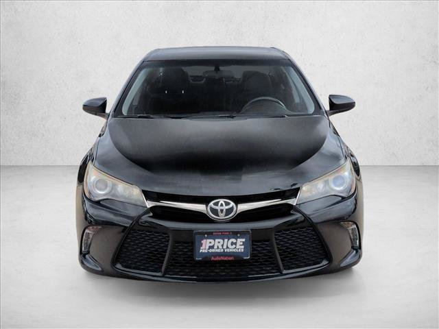 Used 2017 Toyota Camry XSE w/ Moonroof Package FWD image 2