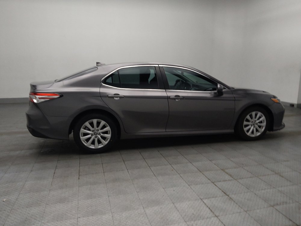 Used 2019 Toyota Camry LE FWD image 10