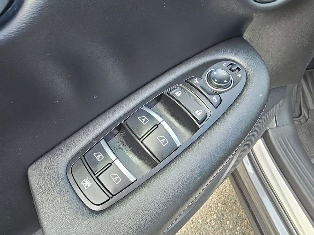 Used 2022 INFINITI QX50 Luxe image 19