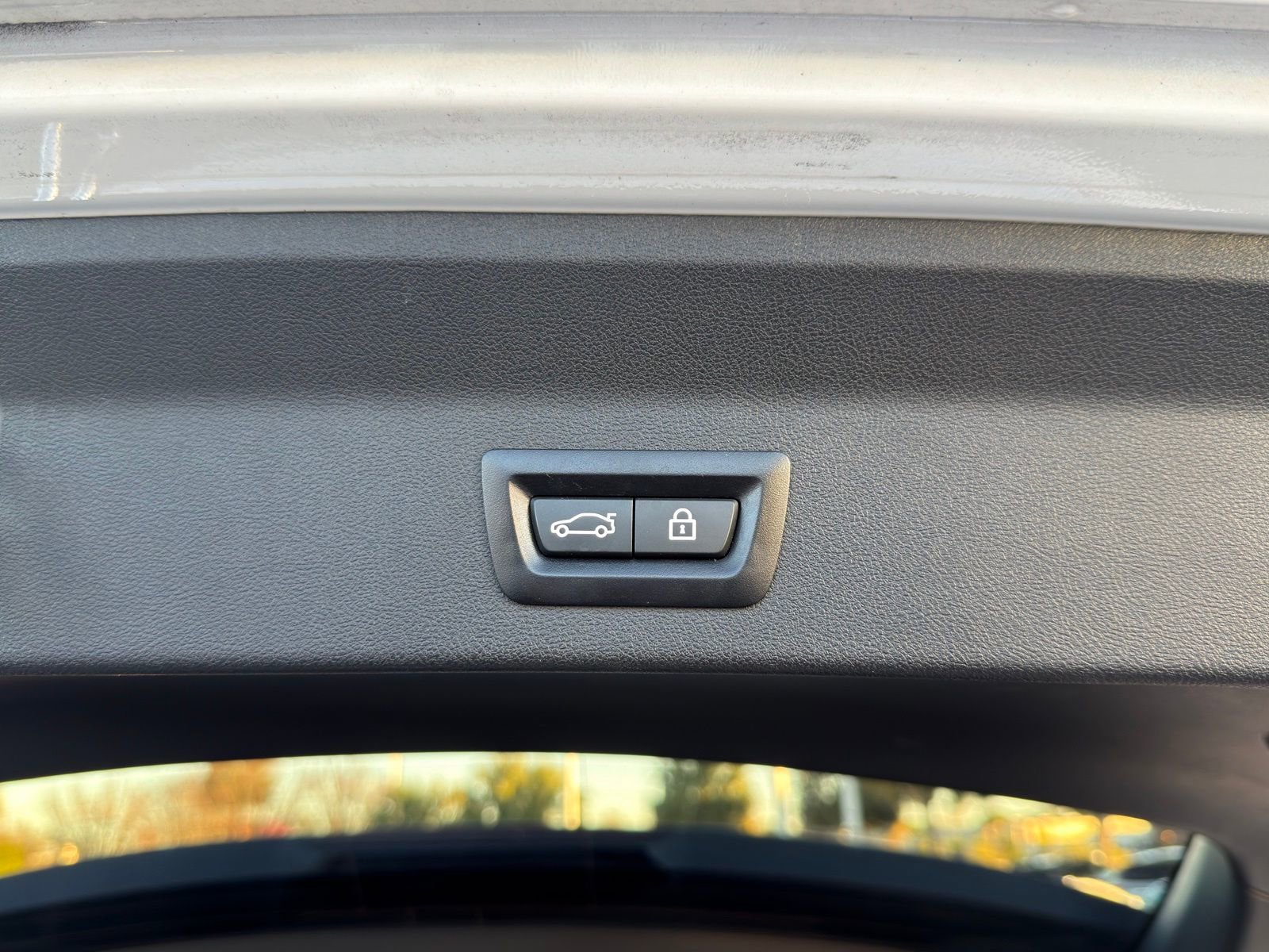 Used 2021 BMW X3 xDrive30e w/ Premium Package image 18