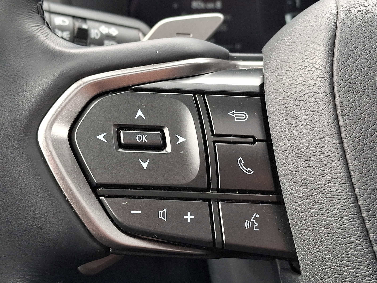 Used 2025 Lexus GX 550 Premium+ w/ Accessory Package (2T) image 19