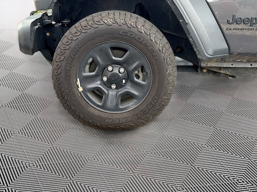 Used 2023 Jeep Gladiator Sport AWD/4WD image 35