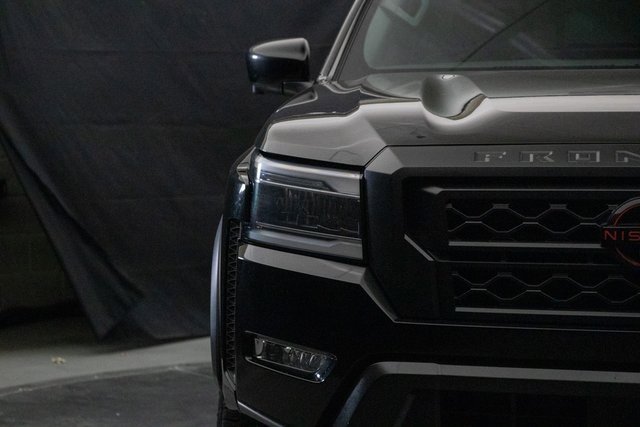 Used 2023 Nissan Frontier PRO-4X image 5