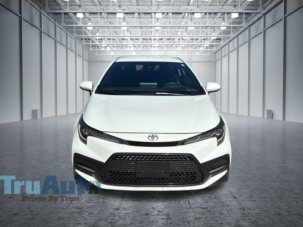 Used 2022 Toyota Corolla SE FWD image 2