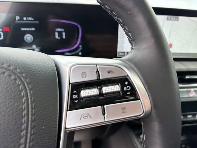 Used 2024 Kia Telluride EX w/ EX Captain's Chair Package image 21