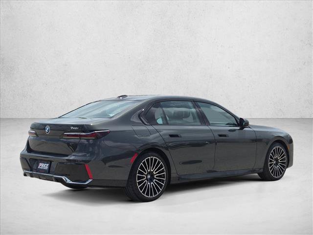 Used 2024 BMW 740i RWD image 5