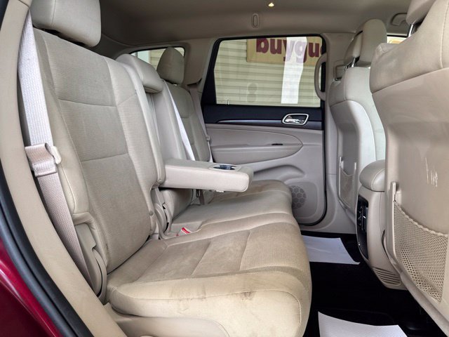 Used 2016 Jeep Grand Cherokee Laredo w/ Quick Order Package 23E AWD/4WD image 24