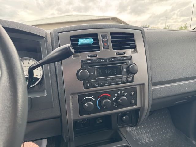 Used 2007 Dodge Dakota SLT w/ Sport Appearance Group AWD/4WD image 19